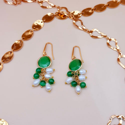 Aurora Cluster – Gold-Plated Earrings with Natural Stones & Pearls