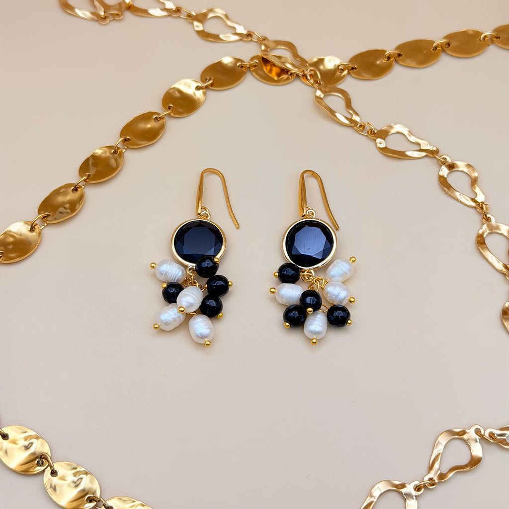 Aurora Cluster – Gold-Plated Earrings with Natural Stones & Pearls