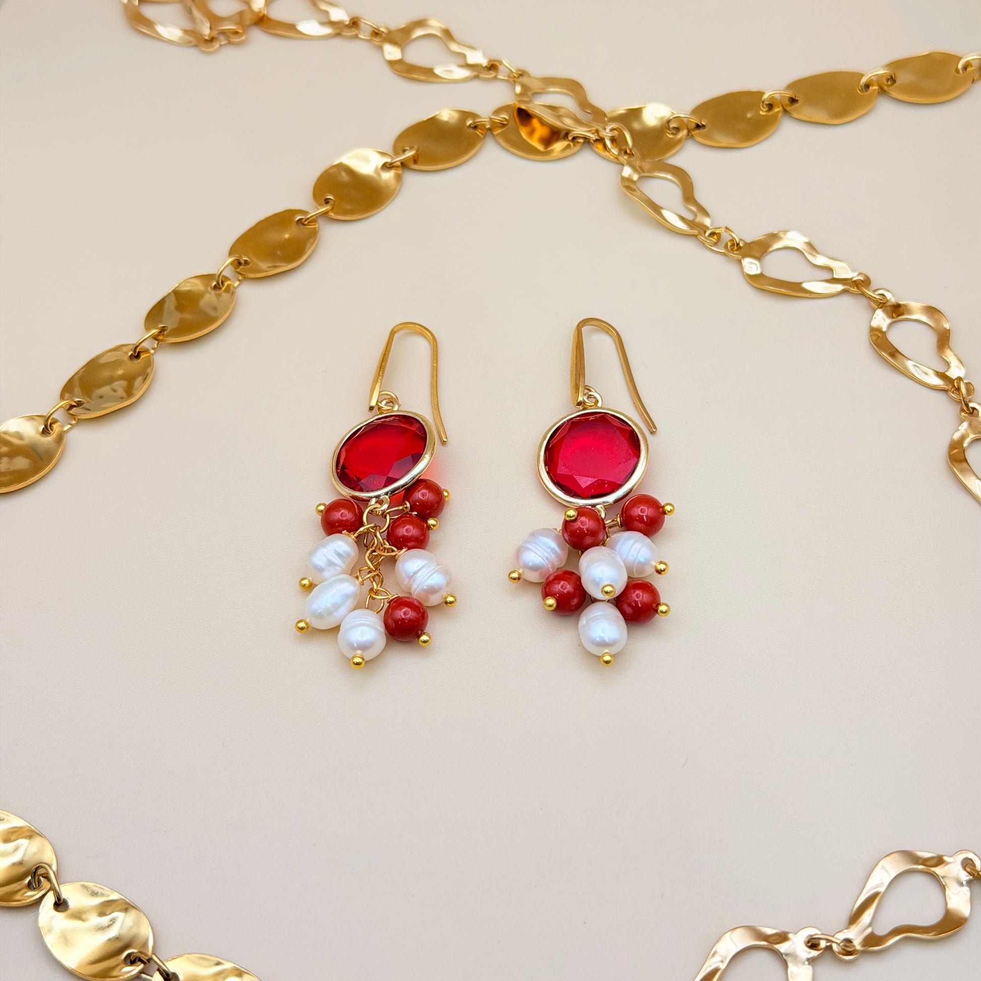 Aurora Cluster – Gold-Plated Earrings with Natural Stones & Pearls