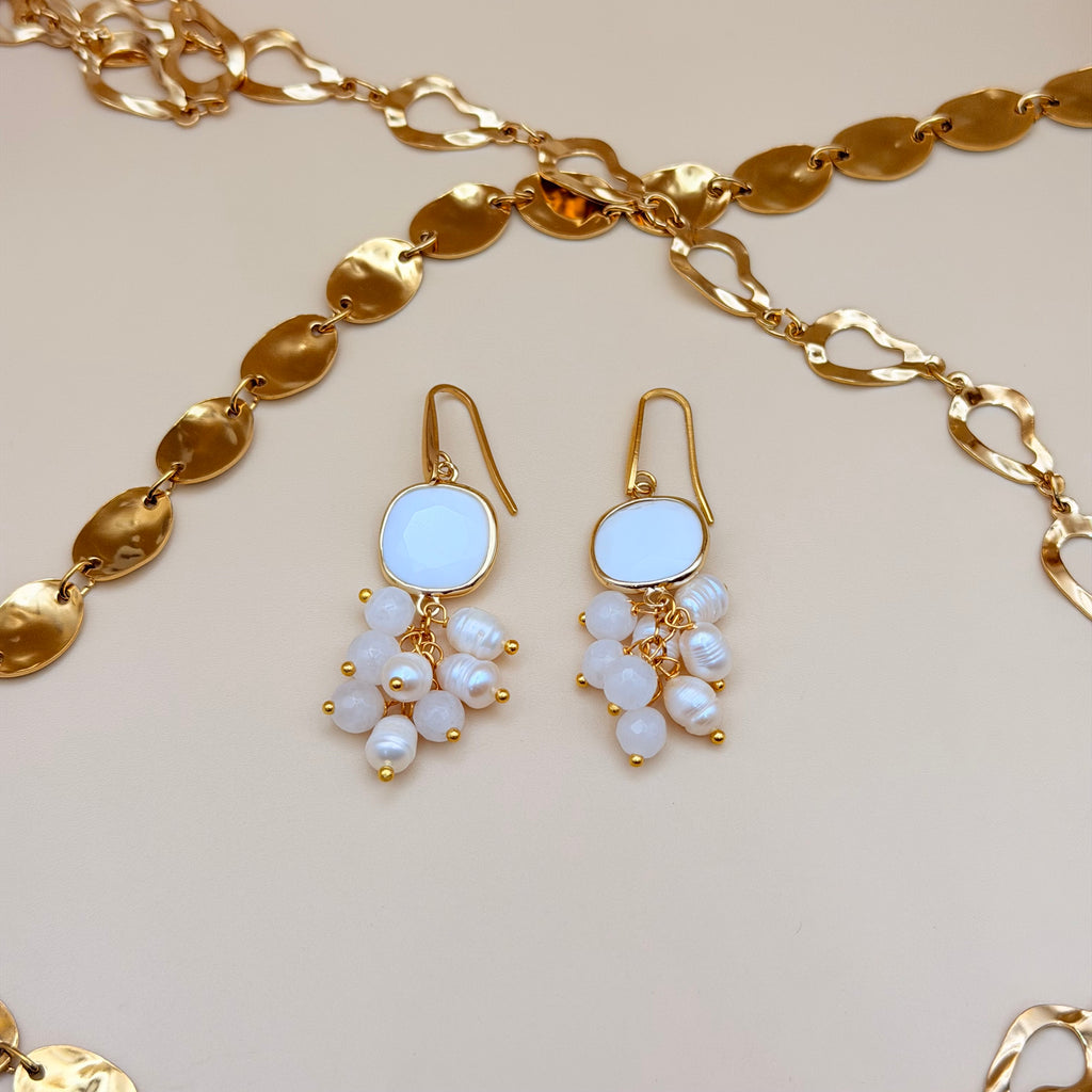 Aurora Cluster – Gold-Plated Earrings with Natural Stones & Pearls