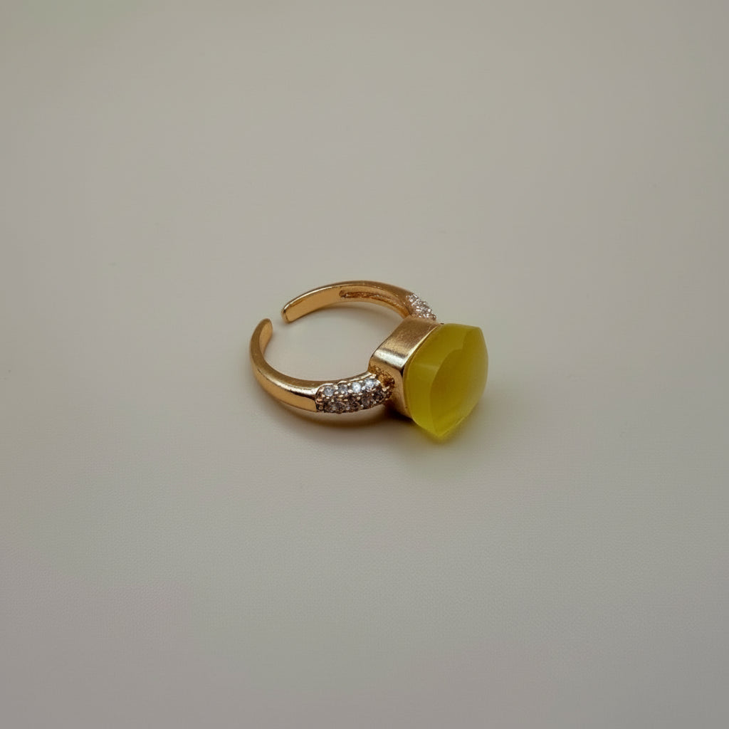 Elegance Gemstone Ring – Gold-Plated Adjustable Ring (Multiple Colors)